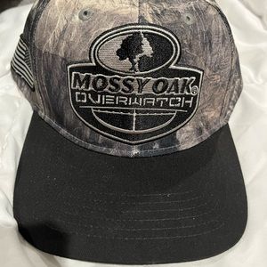 Mossy Oak Cap. Over Watch Black. Flag Cap . Camo.